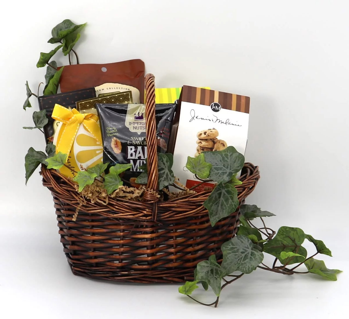 Birthday Gift Basket Q952