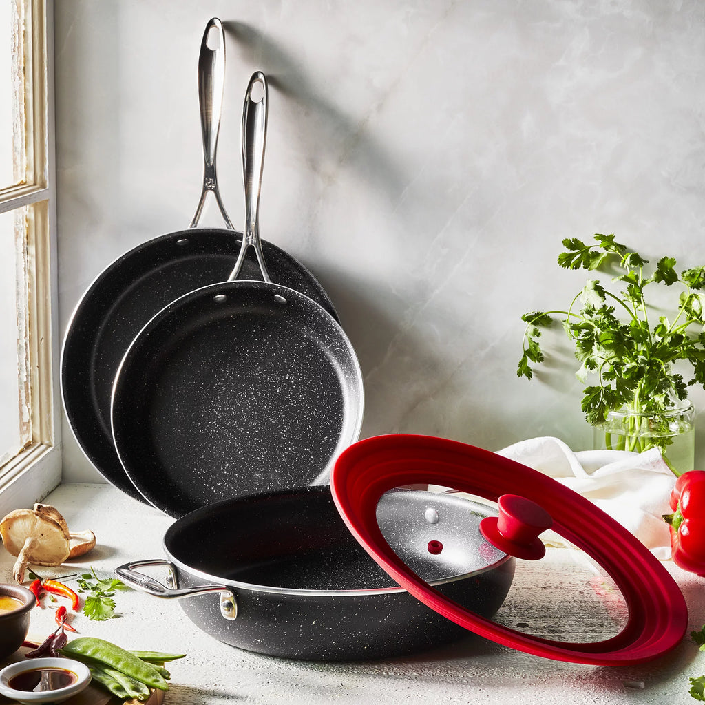 4-pc Aluminum Nonstick Cookware Set with Universal Lid C4082