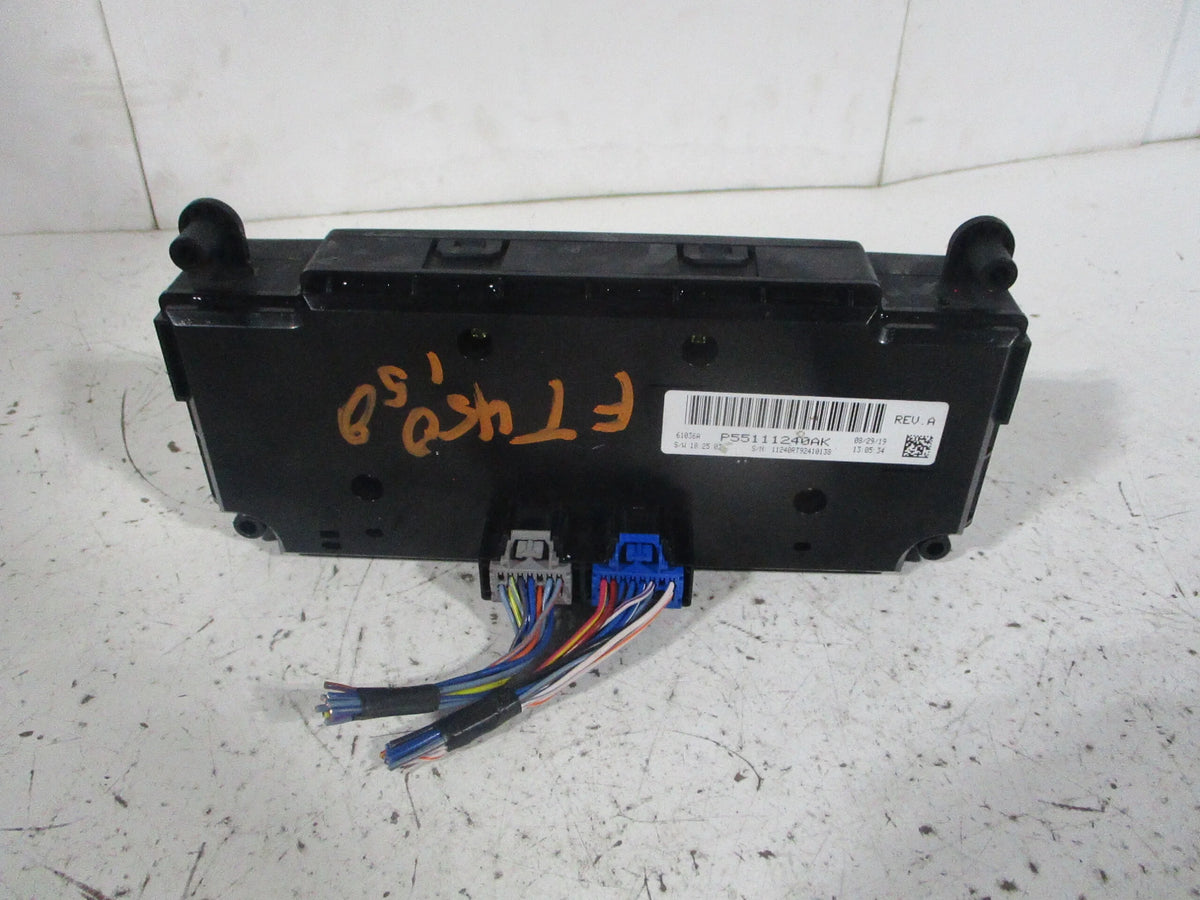 17-20 Dodge Caravan Front Dash AC Heater Temperature Control E11645