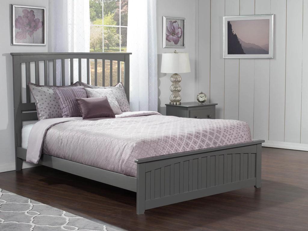 Queen Wood Platform Bed with Slatted Headboard and Footboard B131