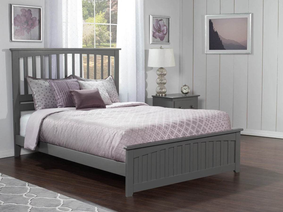Queen Wood Platform Bed with Slatted Headboard and Footboard B131