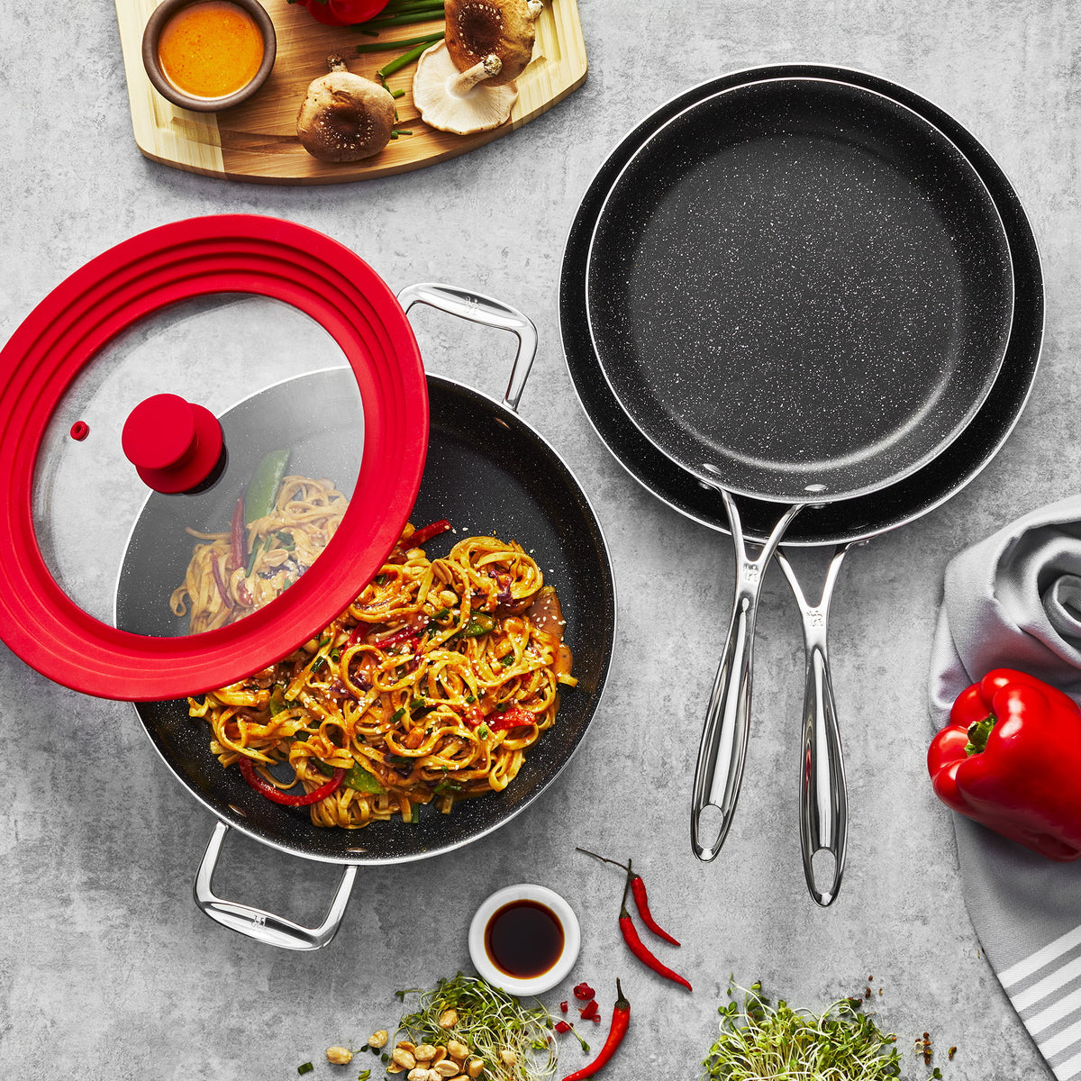 4-pc Aluminum Nonstick Cookware Set with Universal Lid C4082