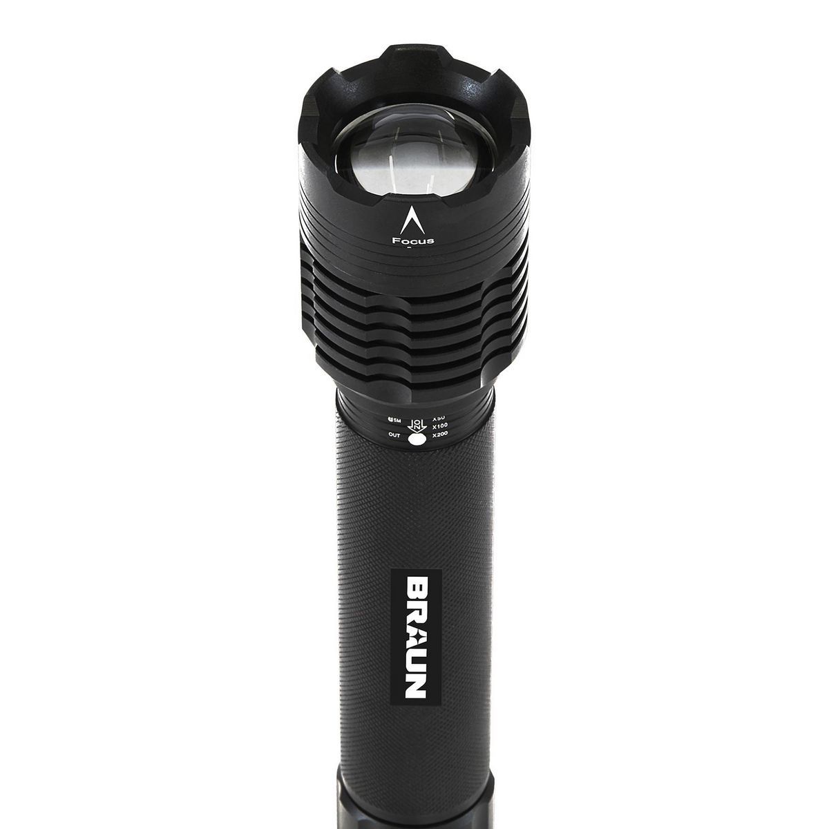 1700 Lumen Zoom LED Flashlight O9200