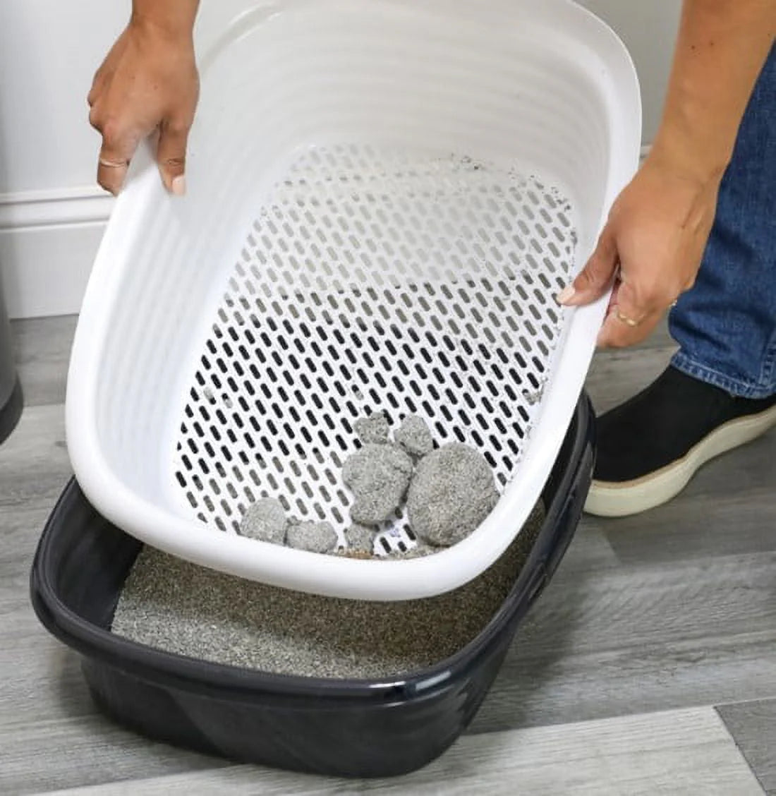 2 Open Top Plastic Cat Litter Pans and Tray, Large, Black J890