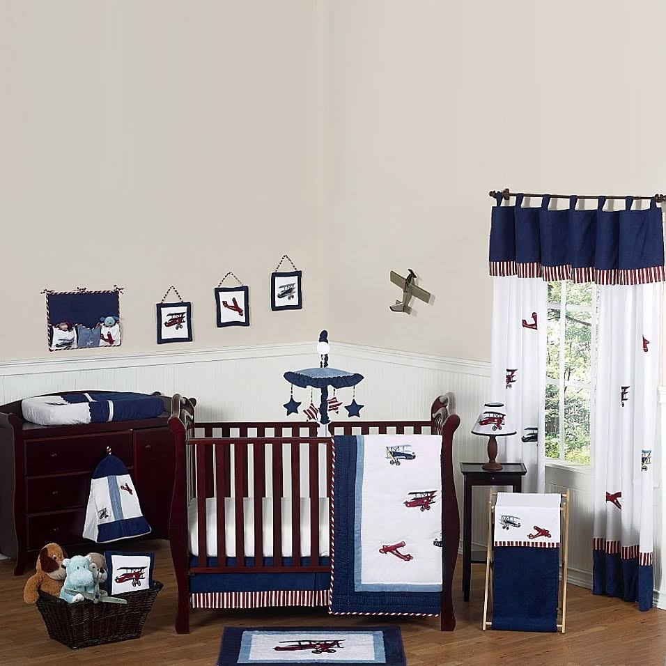 11-Piece Crib Bedding Set R640960