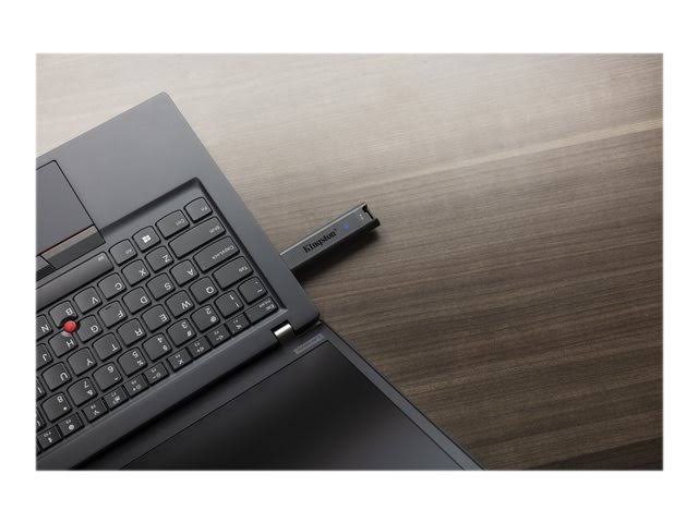 1 TB USB-C 3.2 Gen 2 USB Flash Drive O30978