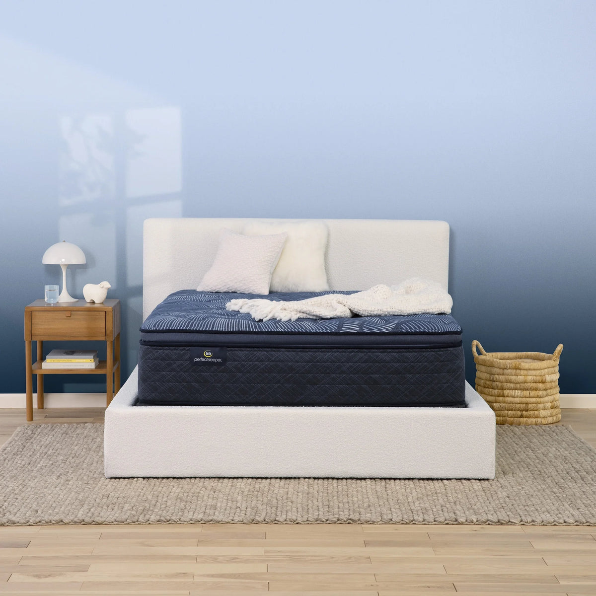 15 Plush Pillow Top Innerspring Mattress Q48069