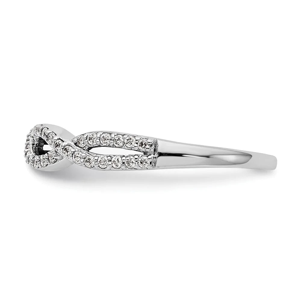 14K White Gold Diamond Band Size 7 Y484