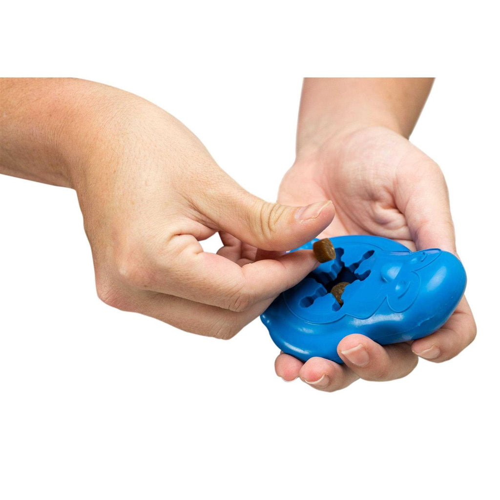 Freezable Treat Holding Dog Toy Y94448