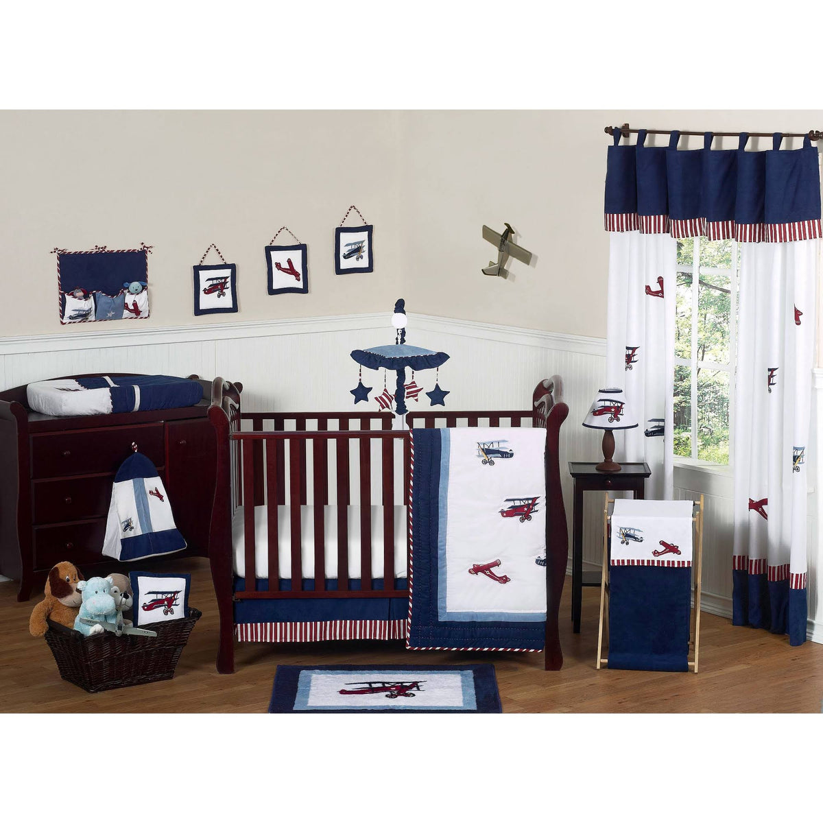 11-Piece Crib Bedding Set R640960