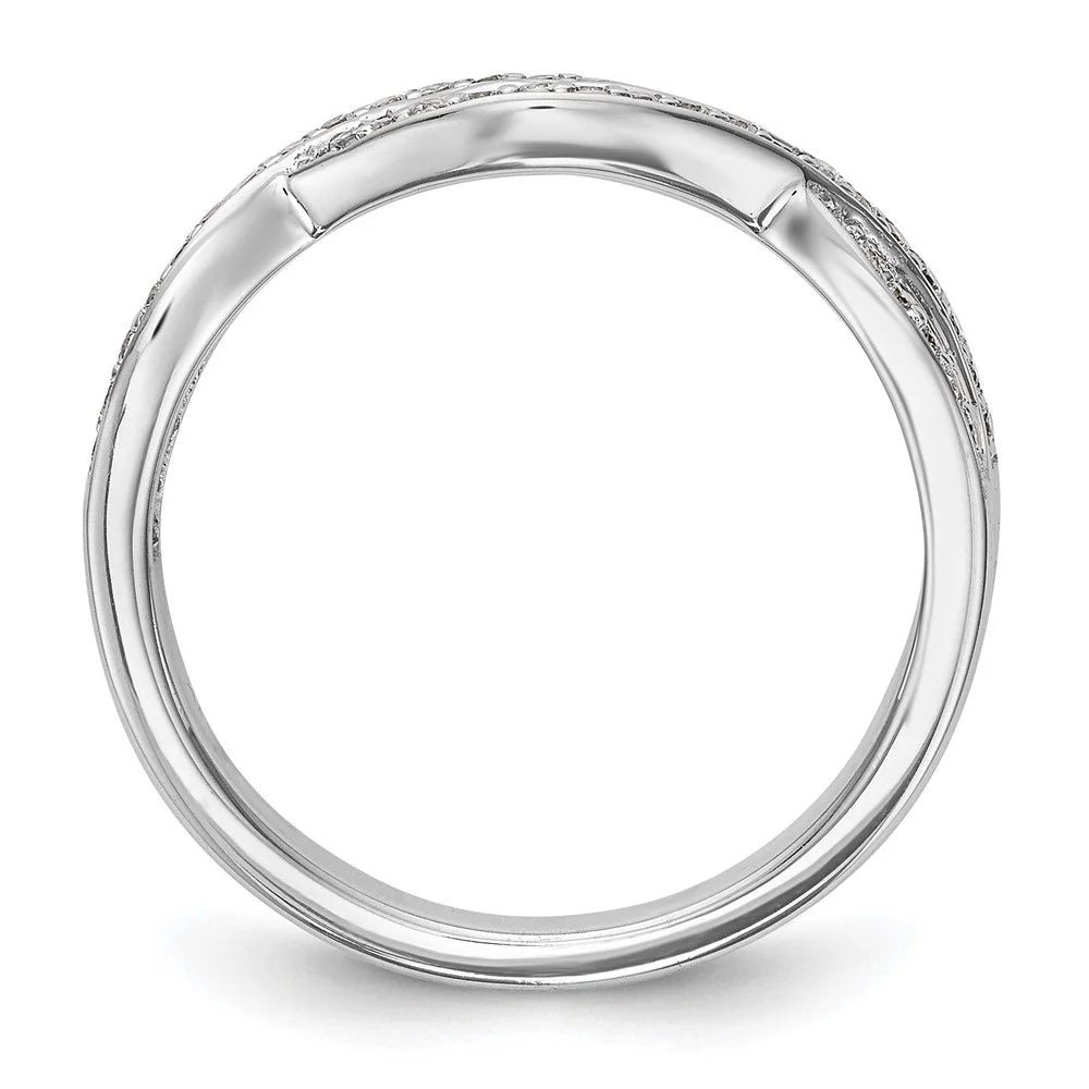 14K White Gold Diamond Band Size 7 Y484