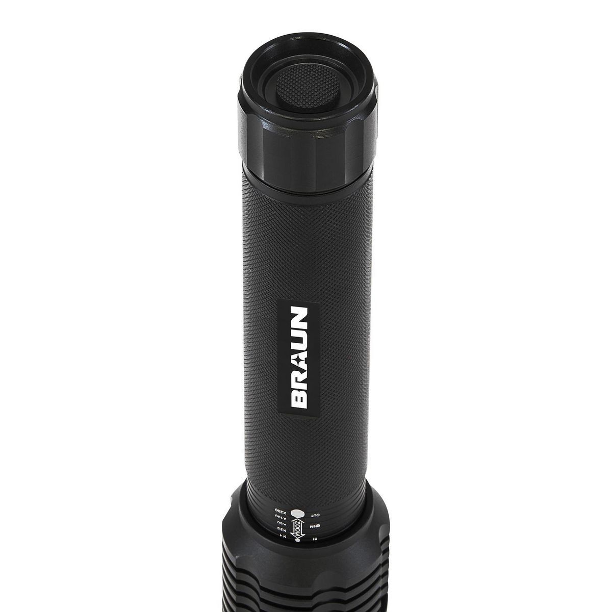 1700 Lumen Zoom LED Flashlight O9200