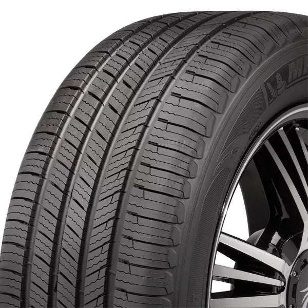 Set of 4 265/65R17 112T All Season Tires A38722